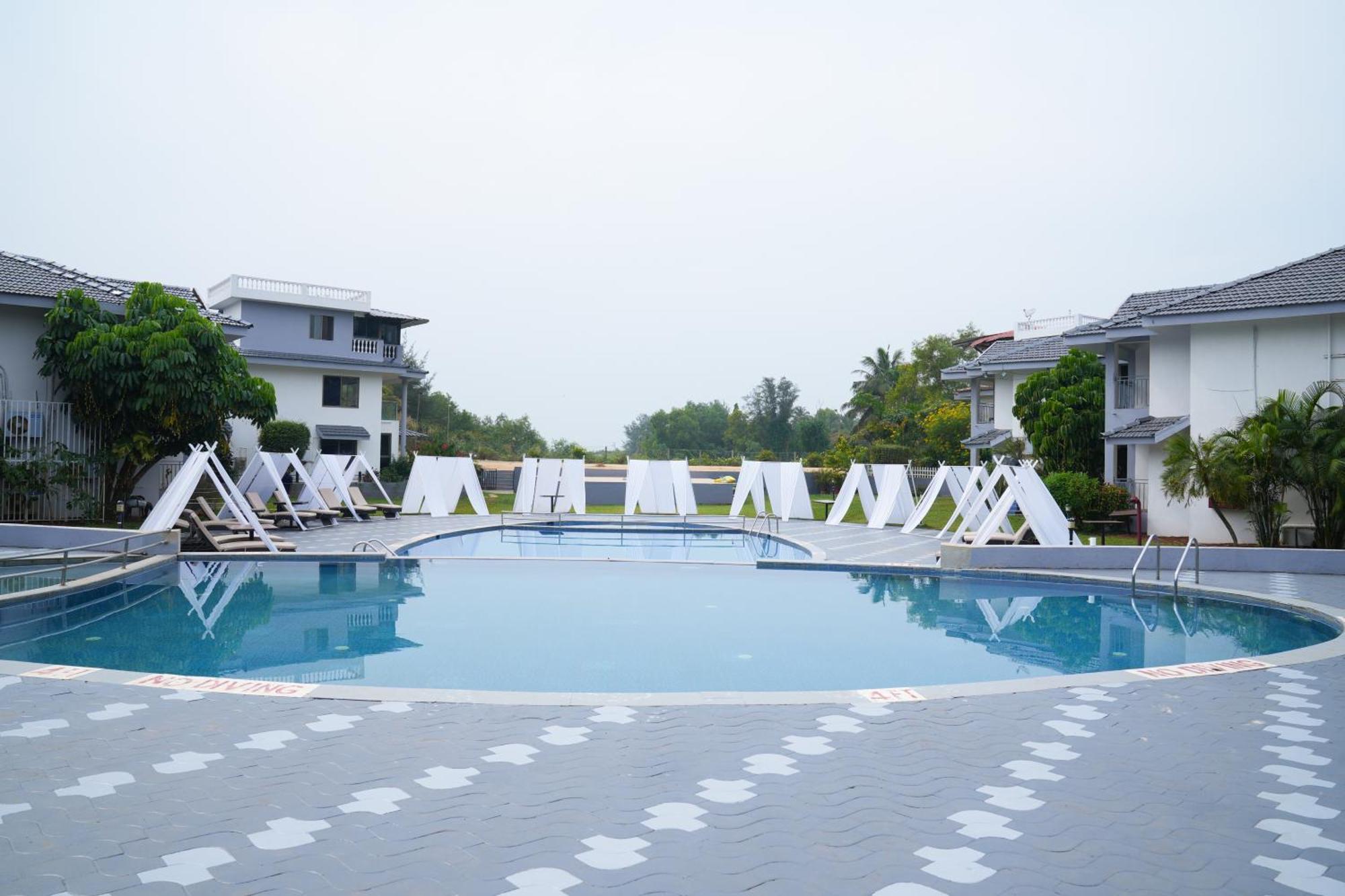 Regenta Baywatch Resort, Goa Benaulim Luaran gambar