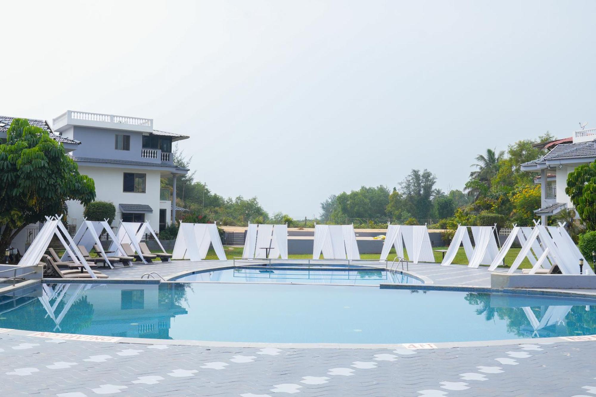 Regenta Baywatch Resort, Goa Benaulim Luaran gambar